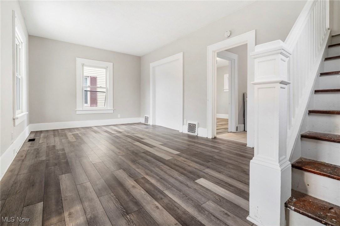 3029 7th St Sw - Photo 5 of 17