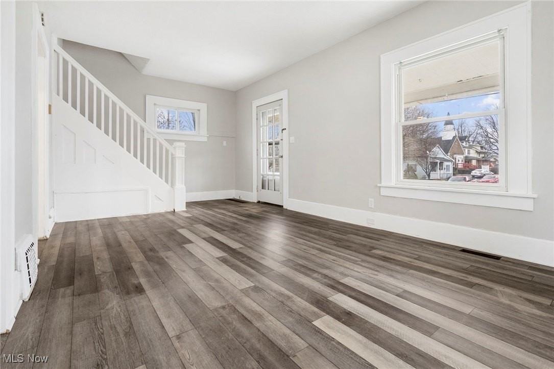 3029 7th St Sw - Photo 7 of 17