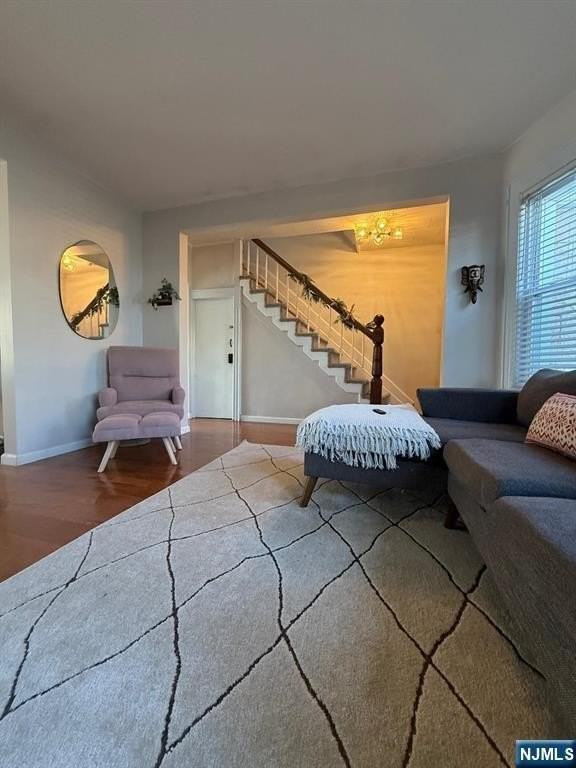 365 3rd St - Photo 5 of 31