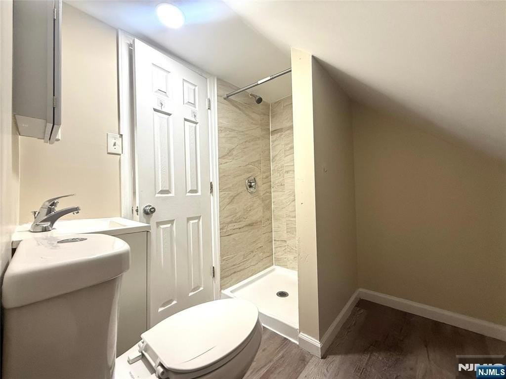 58 Florida St - Photo 2 of 9