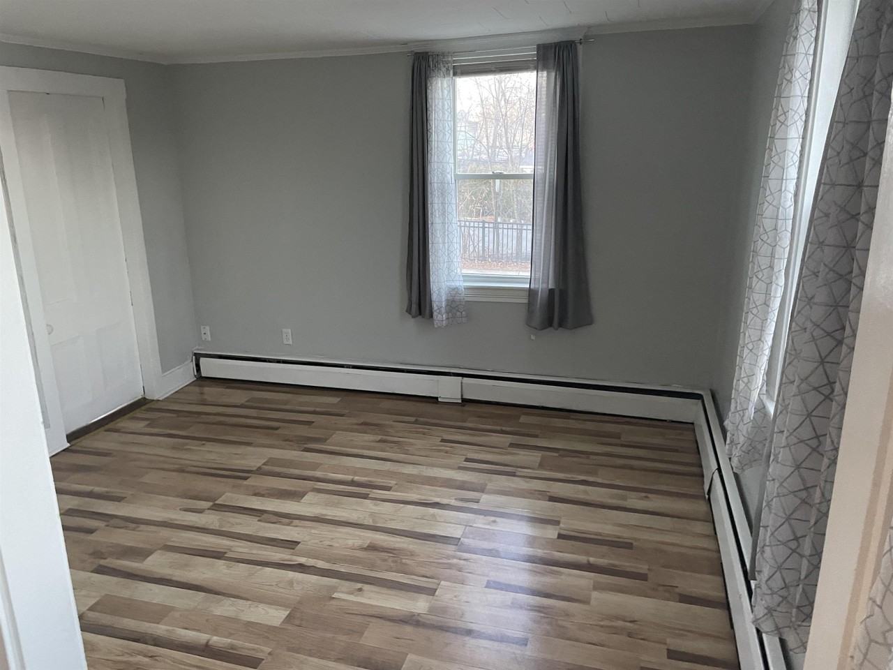 19A Hanson St - Photo 2 of 14