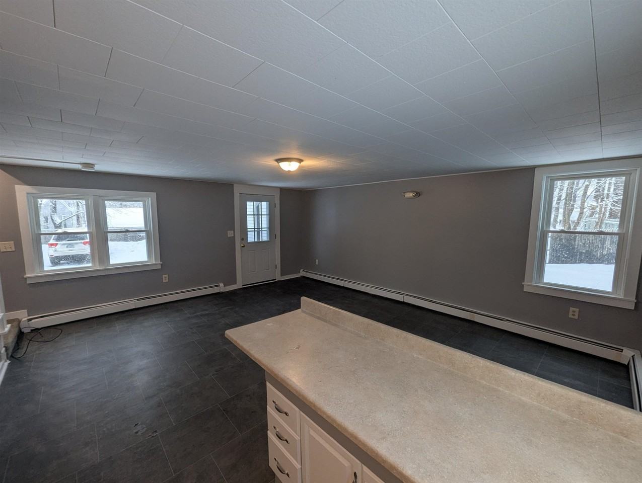 31 Chestnut St #E - Photo 5 of 13