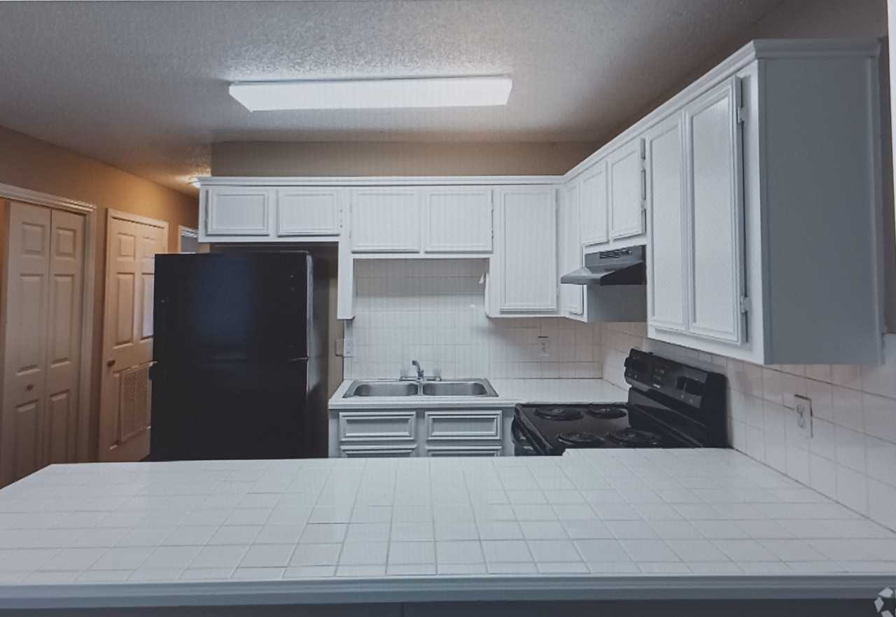 1600 W Dove Ave #18 - Photo 3 of 7