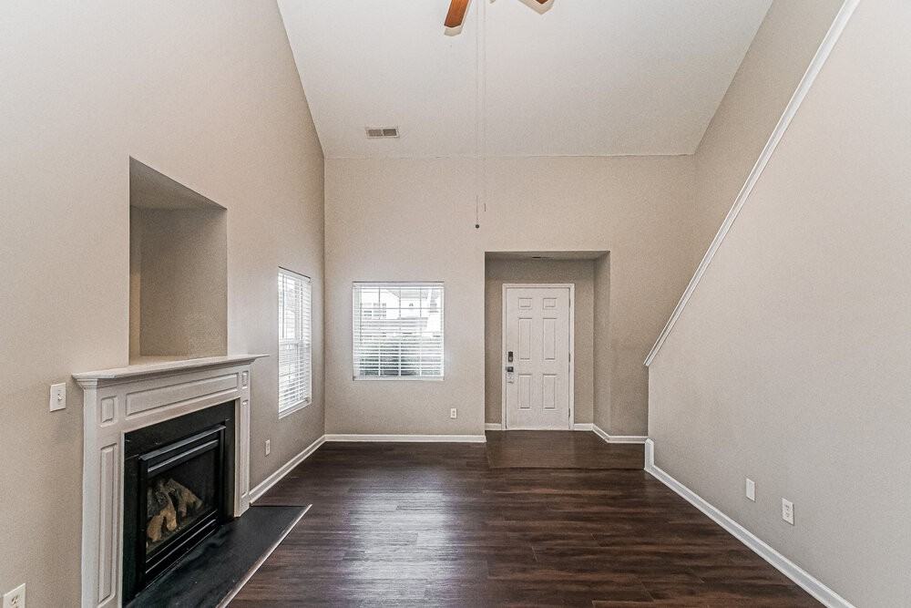 1017 Early Rise St - Photo 4 of 17