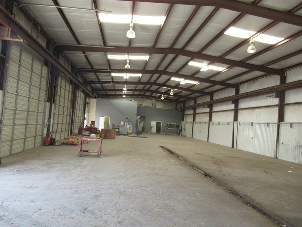 2106 N Fm 1788 - Photo 5 of 7