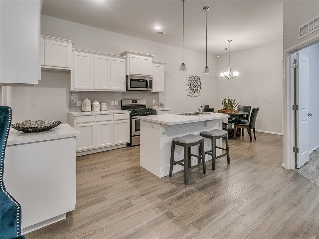 2500 Finesilver Ln - Photo 6 of 27