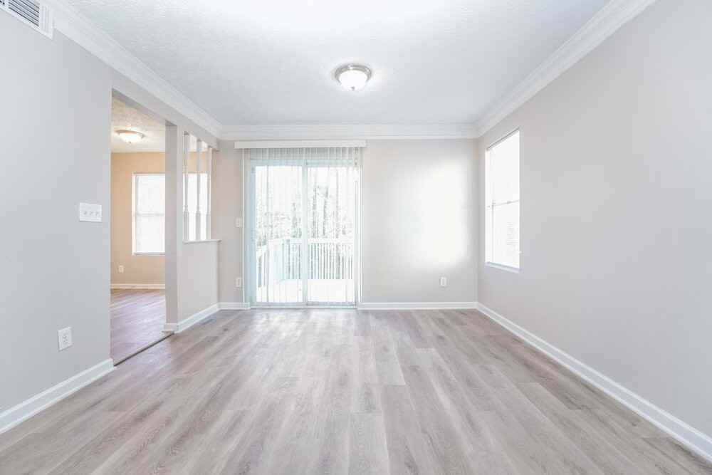 4955 Windsor Downs Ln - Photo 7 of 20