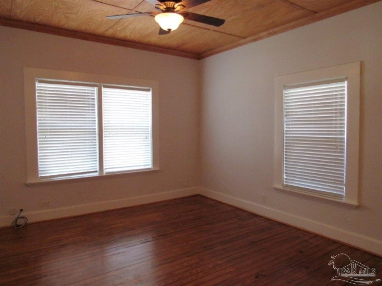 525 W Gregory St - Photo 5 of 14