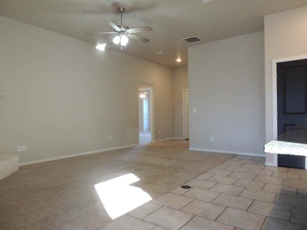 2516 Husk St - Photo 3 of 29