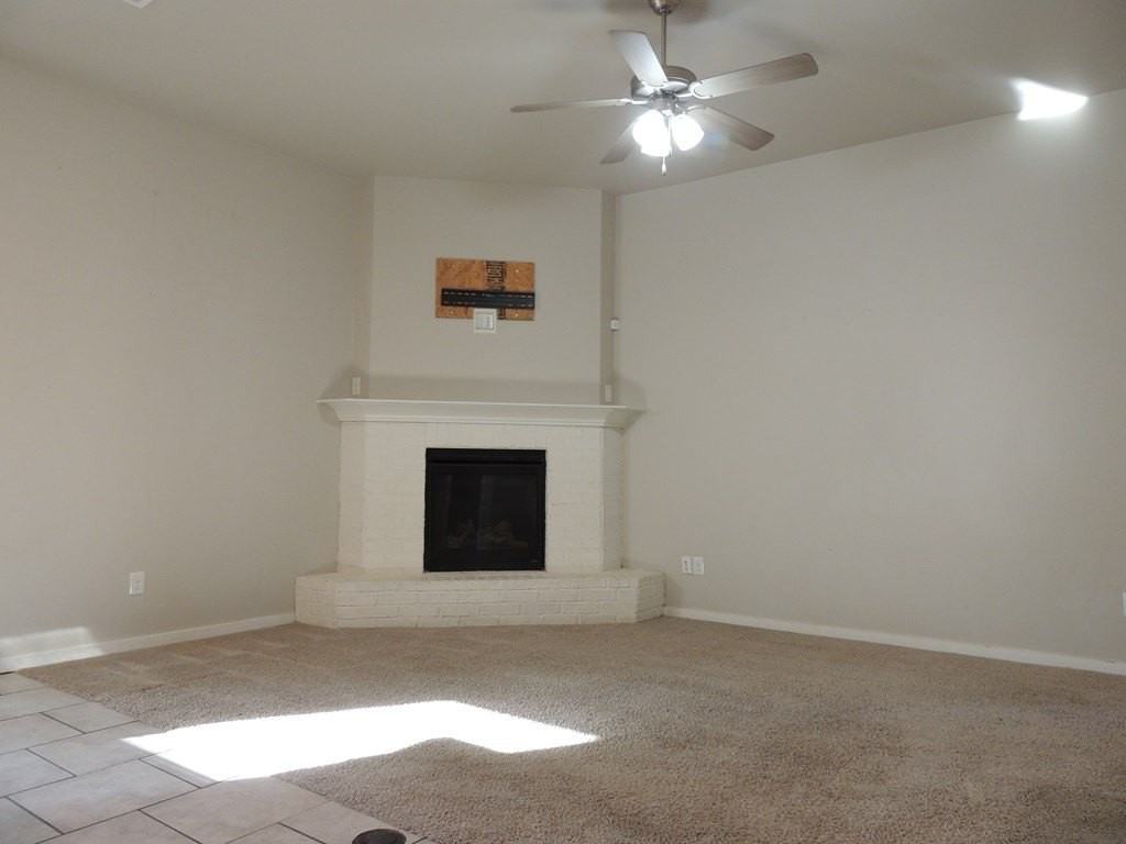 2516 Husk St - Photo 4 of 29