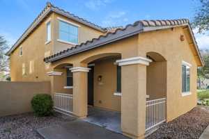 featured image of 129 E Catclaw St