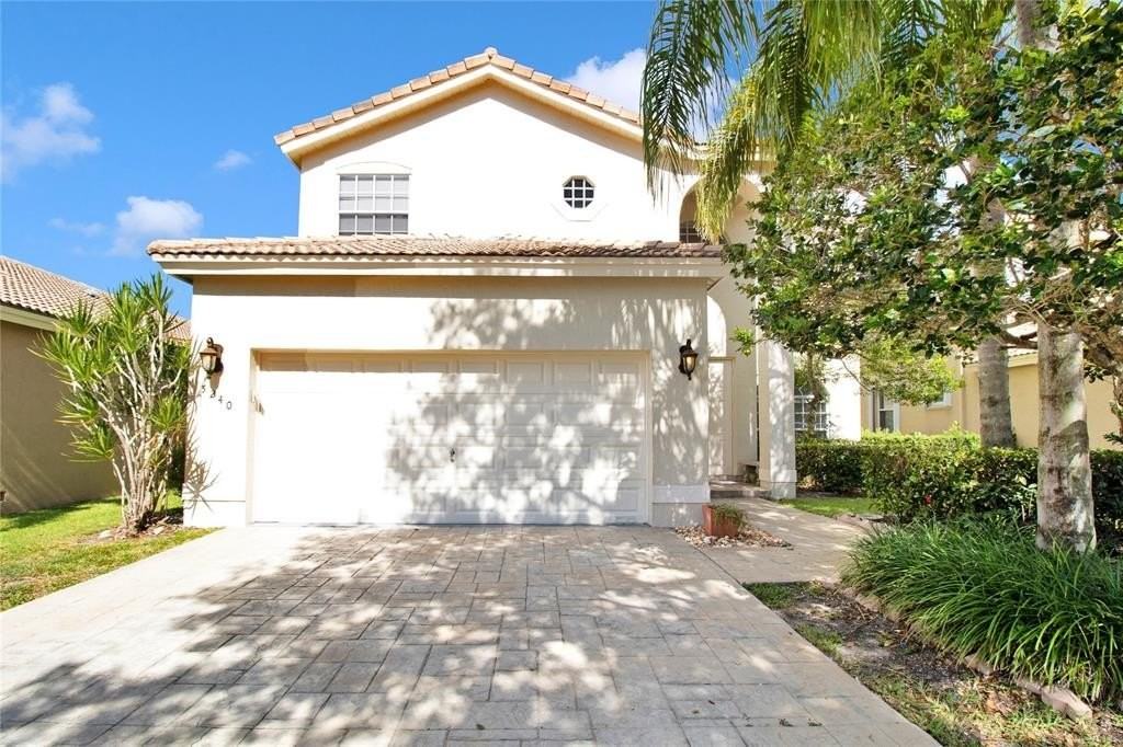 5240 Nw 112th Way - Photo 3 of 42