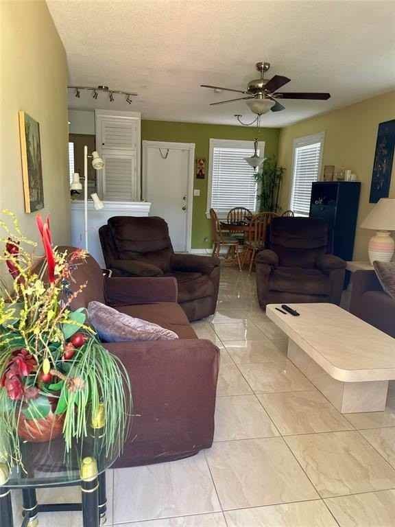 2325 Garfield St #12 - Photo 3 of 14