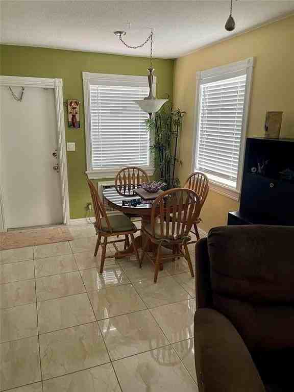 2325 Garfield St #12 - Photo 5 of 14