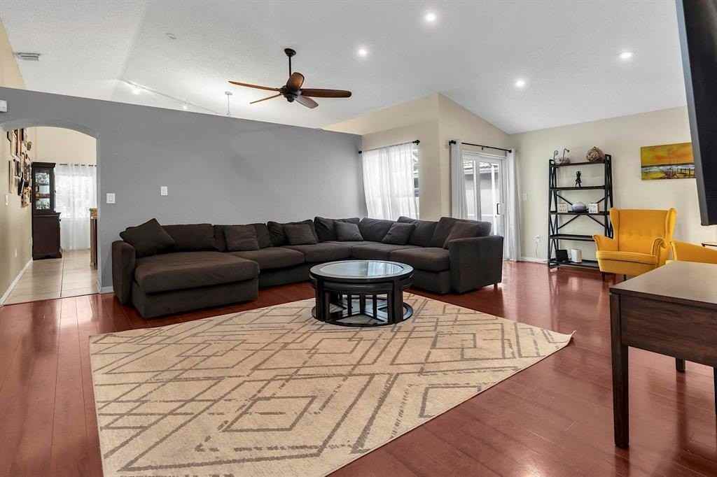 12533 Nw 10th Pl - Photo 7 of 43