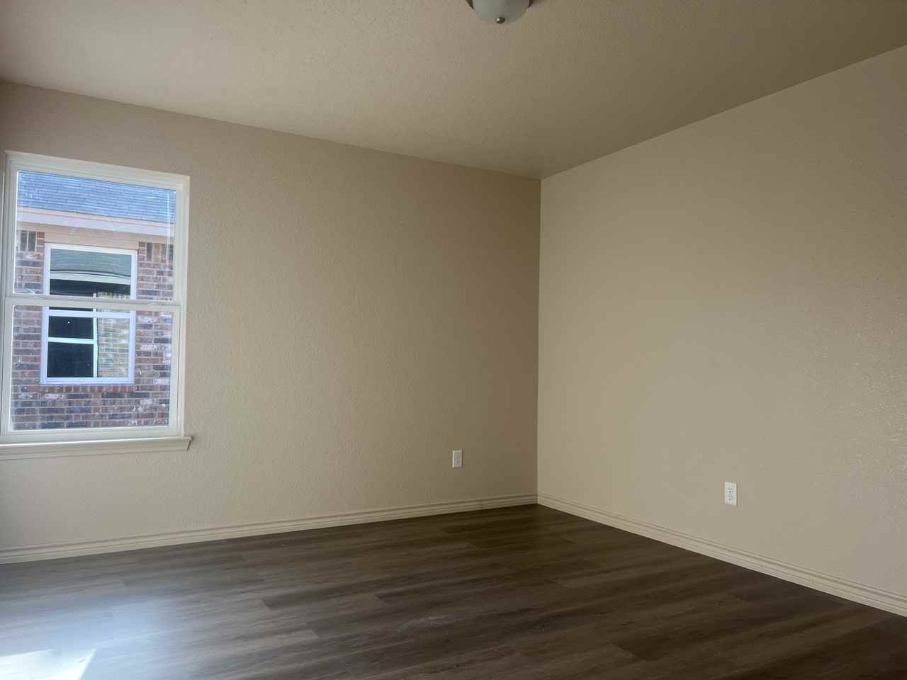 1102 Zora Dr #B - Photo 6 of 15