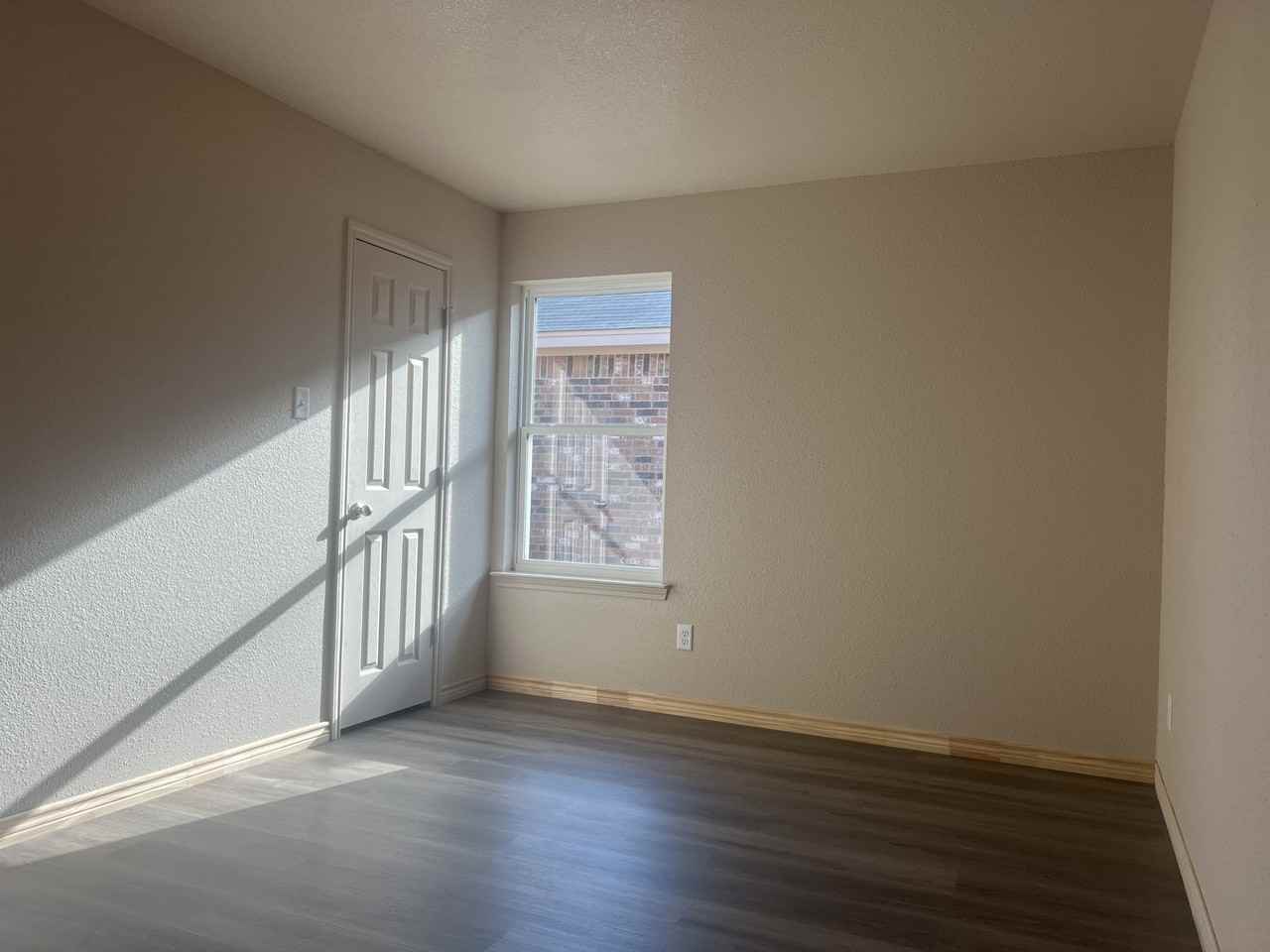 1102 Zora Dr #B - Photo 7 of 15