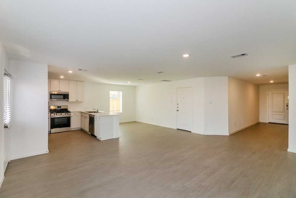 16726 Old Wagon Way - Photo 5 of 17