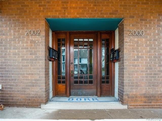 2000 Dalzelle St #2 - Photo 3 of 16