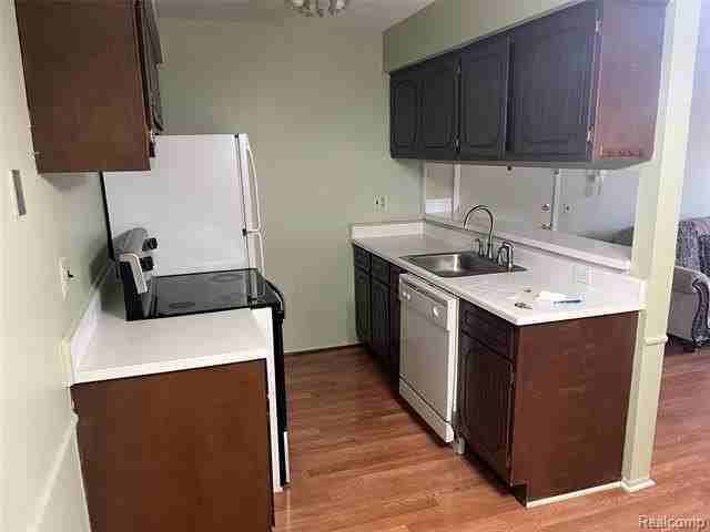 34731 Kimberly Dr #1 - Photo 3 of 12