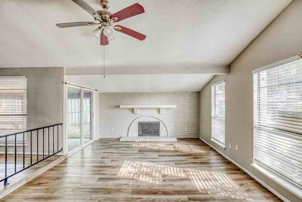 15614 Mendocino Dr - Photo 4 of 16