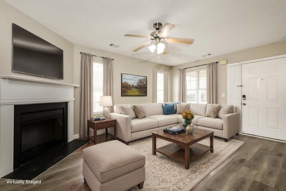 1921 Boatswain Dr - Photo 3 of 19