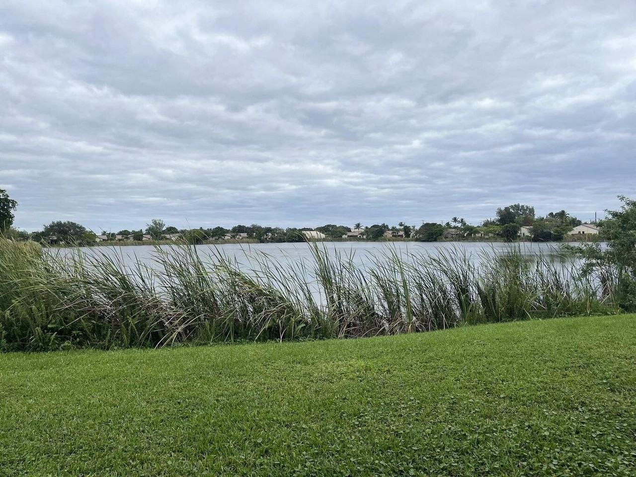 4602 Waterview Cir - Photo 2 of 13