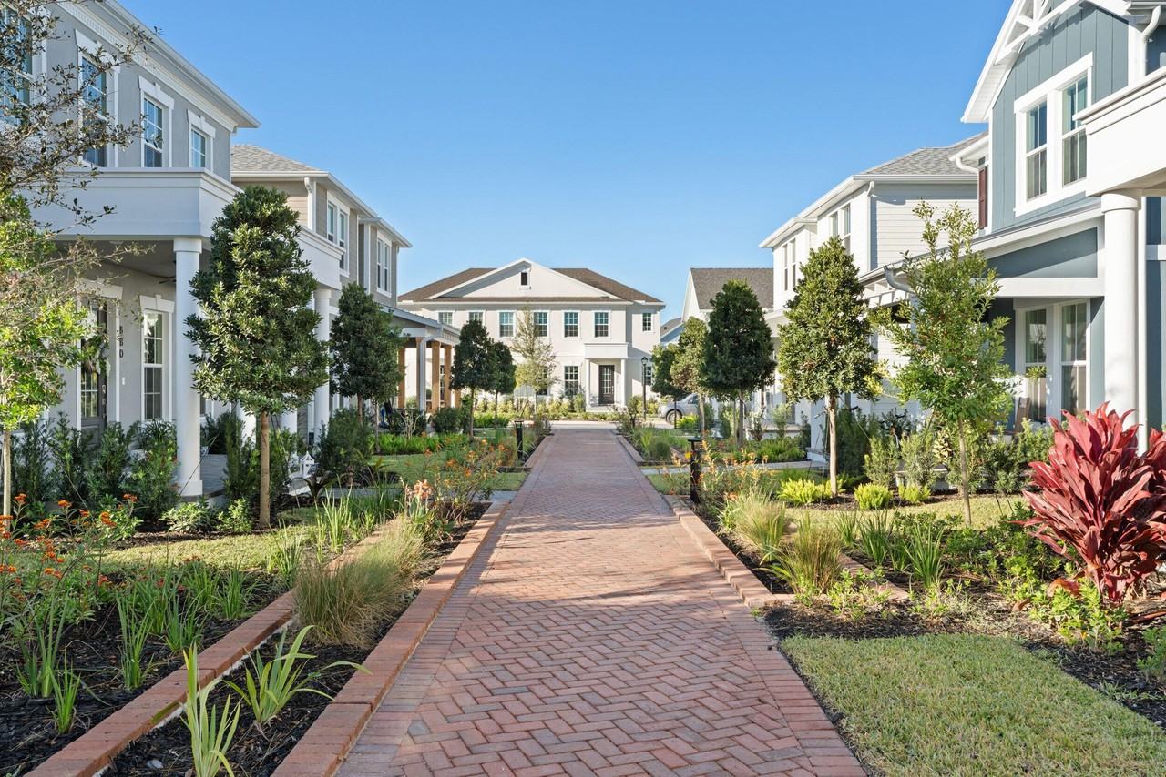 866 Sw Bushel Trl - Photo 2 of 29