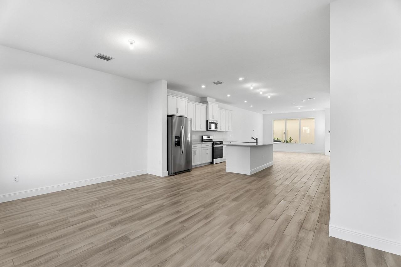 866 Sw Bushel Trl - Photo 7 of 29