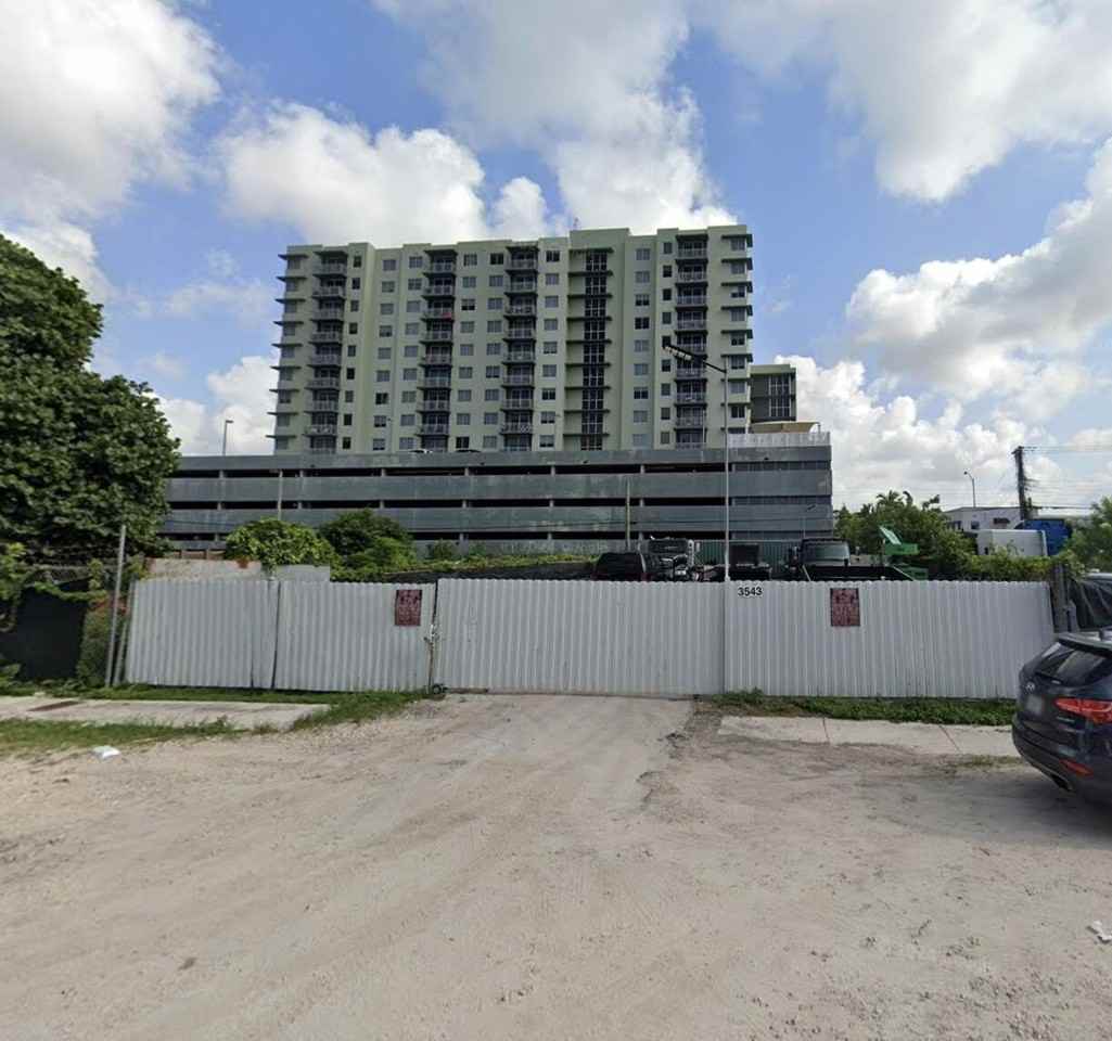 3543 Nw 35th St - Photo 2 of 2