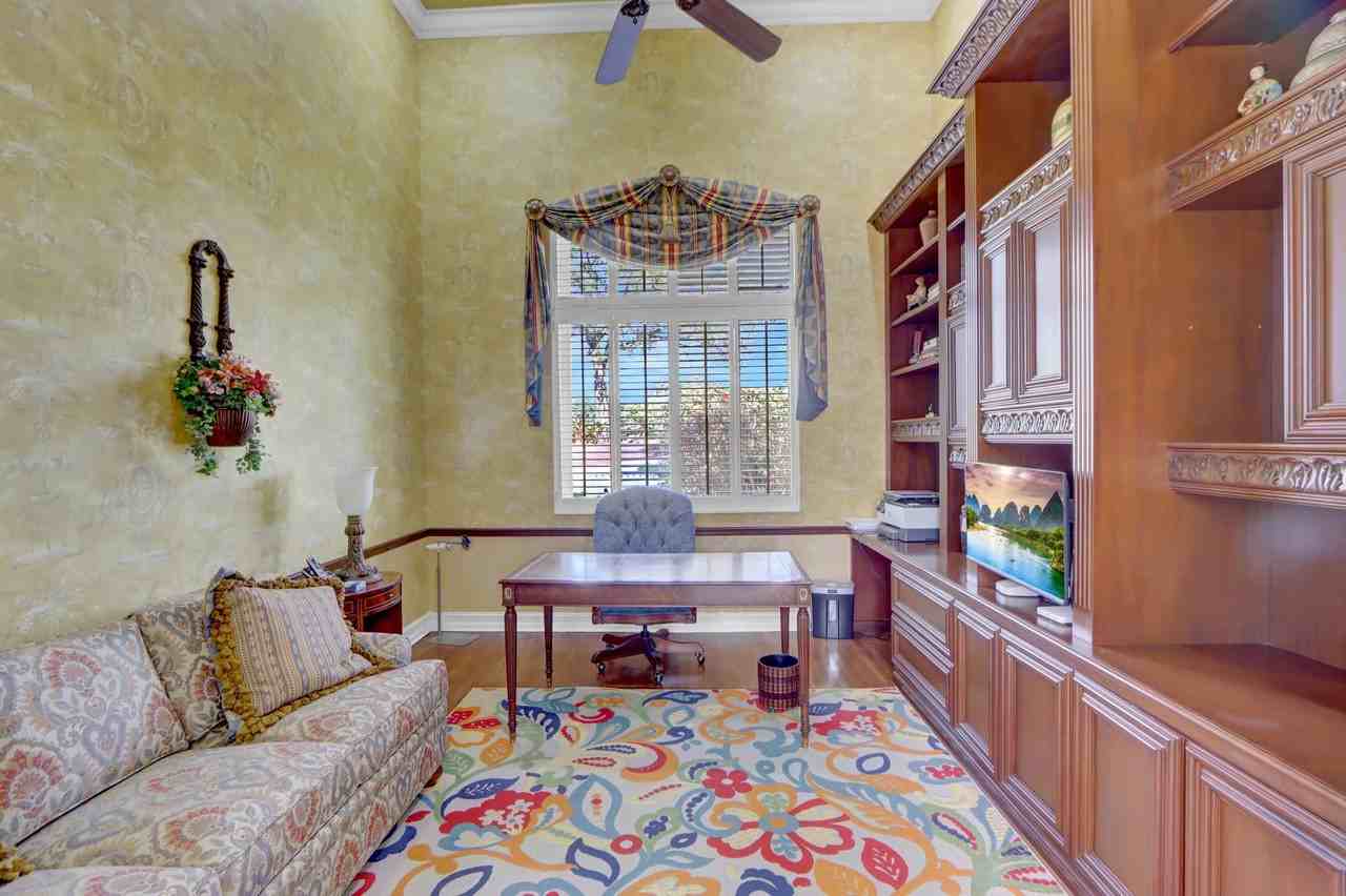 3799 Coventry Ln - Photo 6 of 49