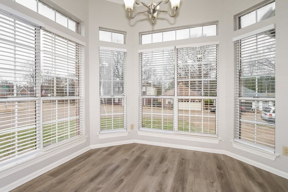 3158 Clubview Cv N - Photo 5 of 16