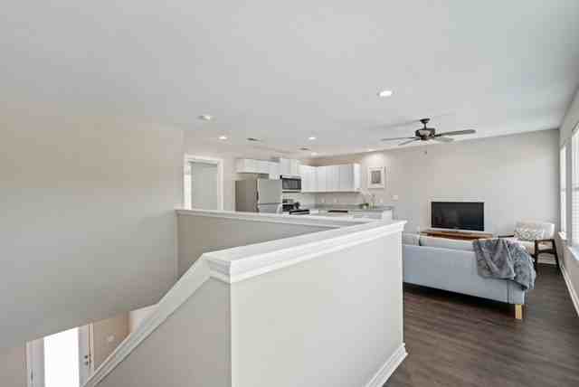 3407 - 3425 Brooke Place - 3413 #3413 - Photo 3 of 13