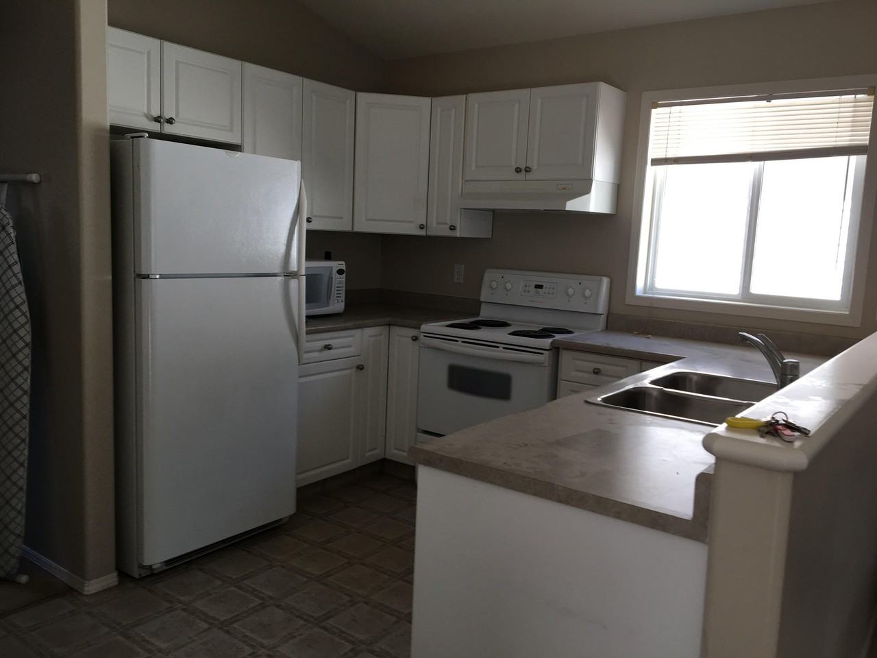 6226 88a St #1 - Photo 2 of 10