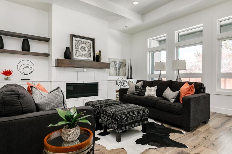 3819 W Crossley Dr #1 - Photo 3 of 14