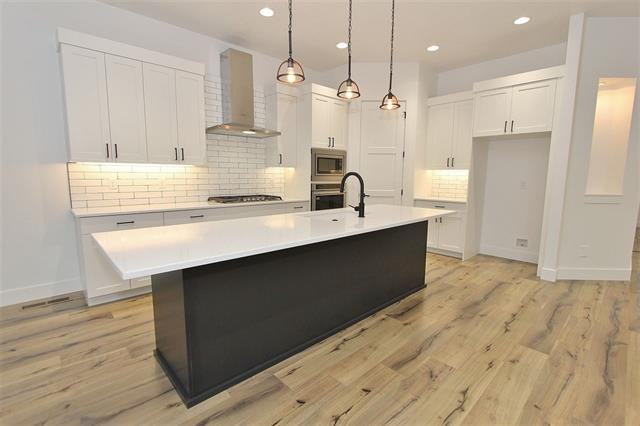 3819 W Crossley Dr #1 - Photo 4 of 14