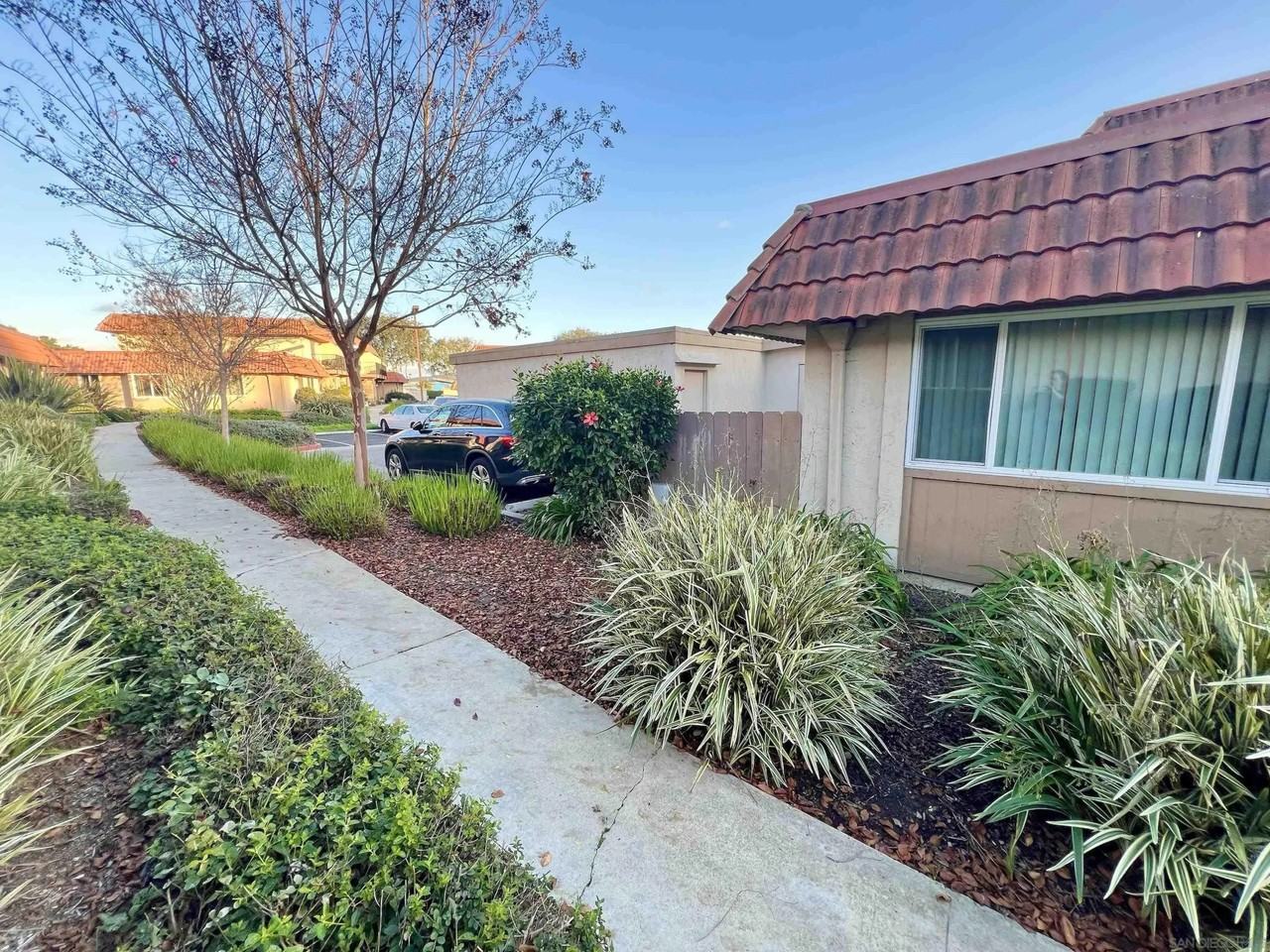 1540 Grandon Ave - Photo 3 of 32