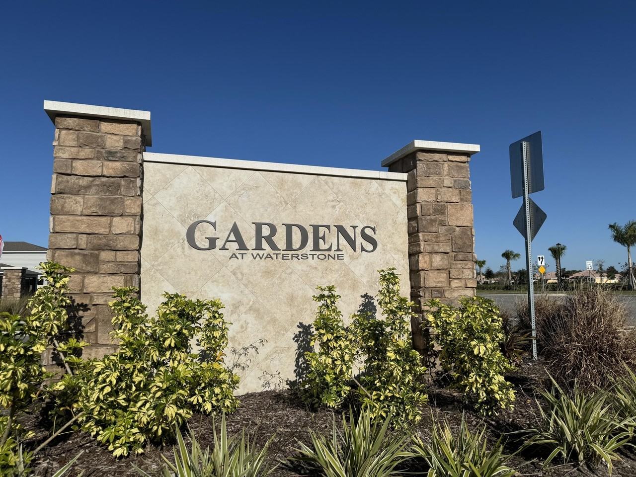 3453 Barringer Dr Se - Photo 2 of 22