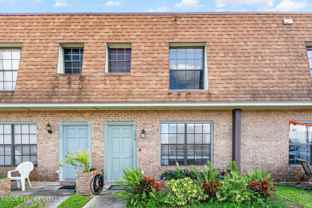 1300 Arlington Ln Ne Apt 106 #106 - Photo 1 of 1