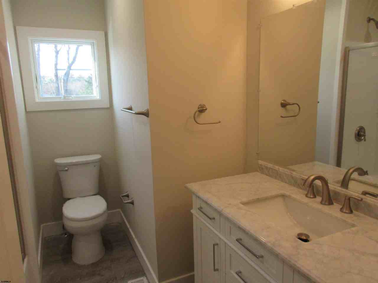 331 W Church St - Photo 7 of 19