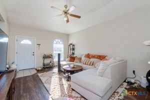 2903 Lantana - Photo 2 of 14