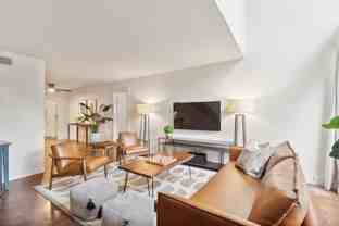 1501 Rockdale Cir #B - Photo 1 of 1