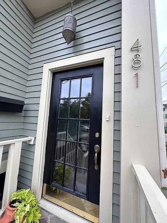 481 Pine St - Photo 3 of 23