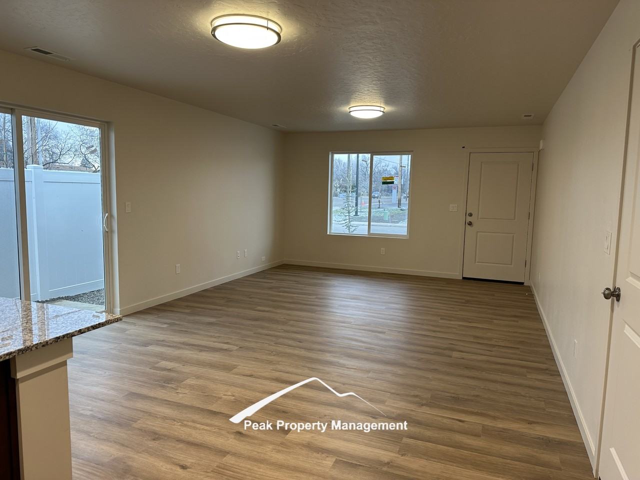 1014 W Givens St #1014 - Photo 4 of 15