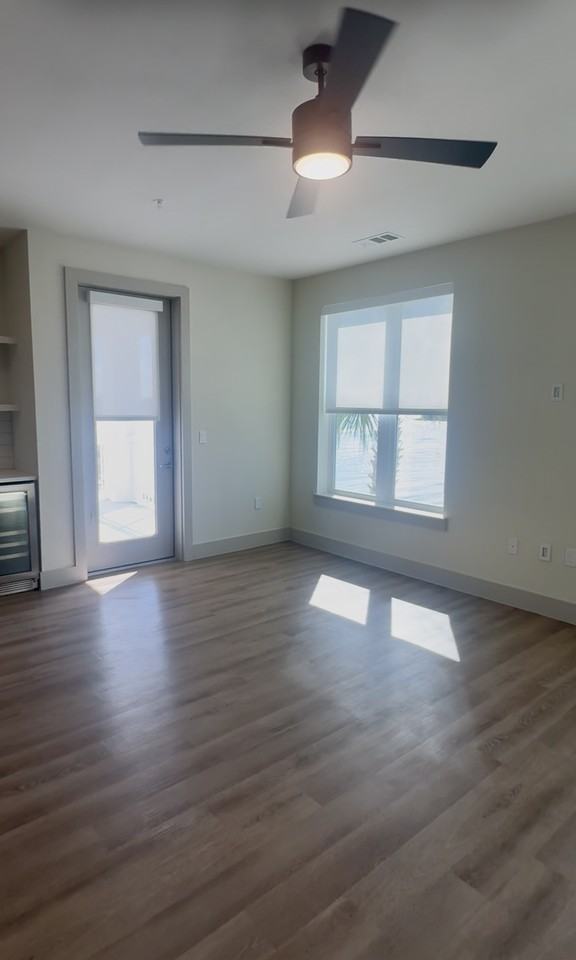 5430 W Tyson Ave #2 - Photo 5 of 17