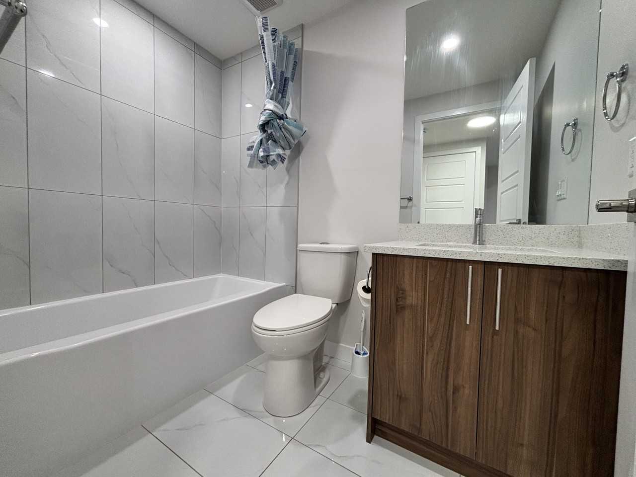 380 Lawthorn Way Se #B - Photo 6 of 9