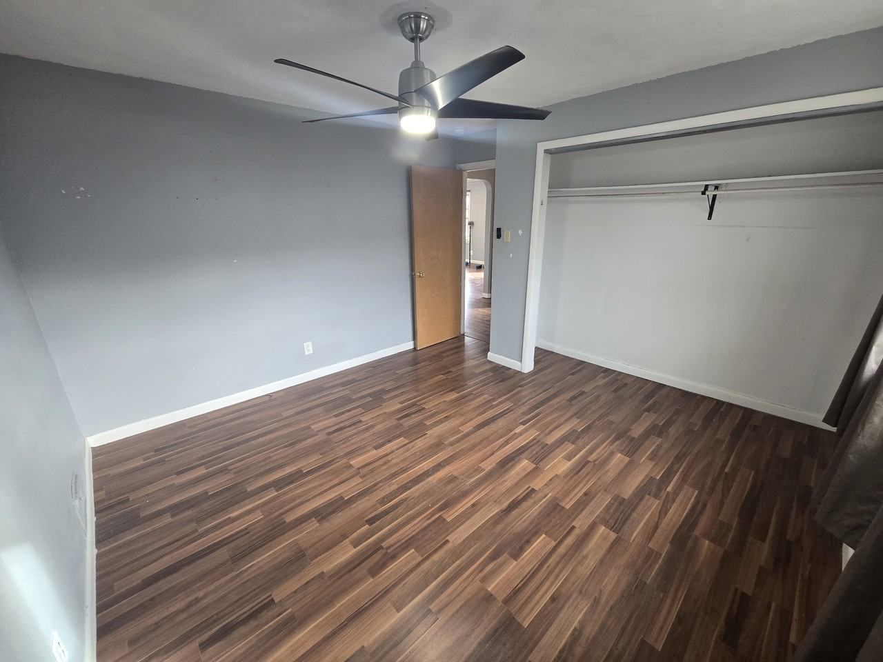 2512 Texas Ave #1 - Photo 3 of 9