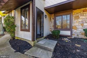 featured image of 1210 Thackery Ct