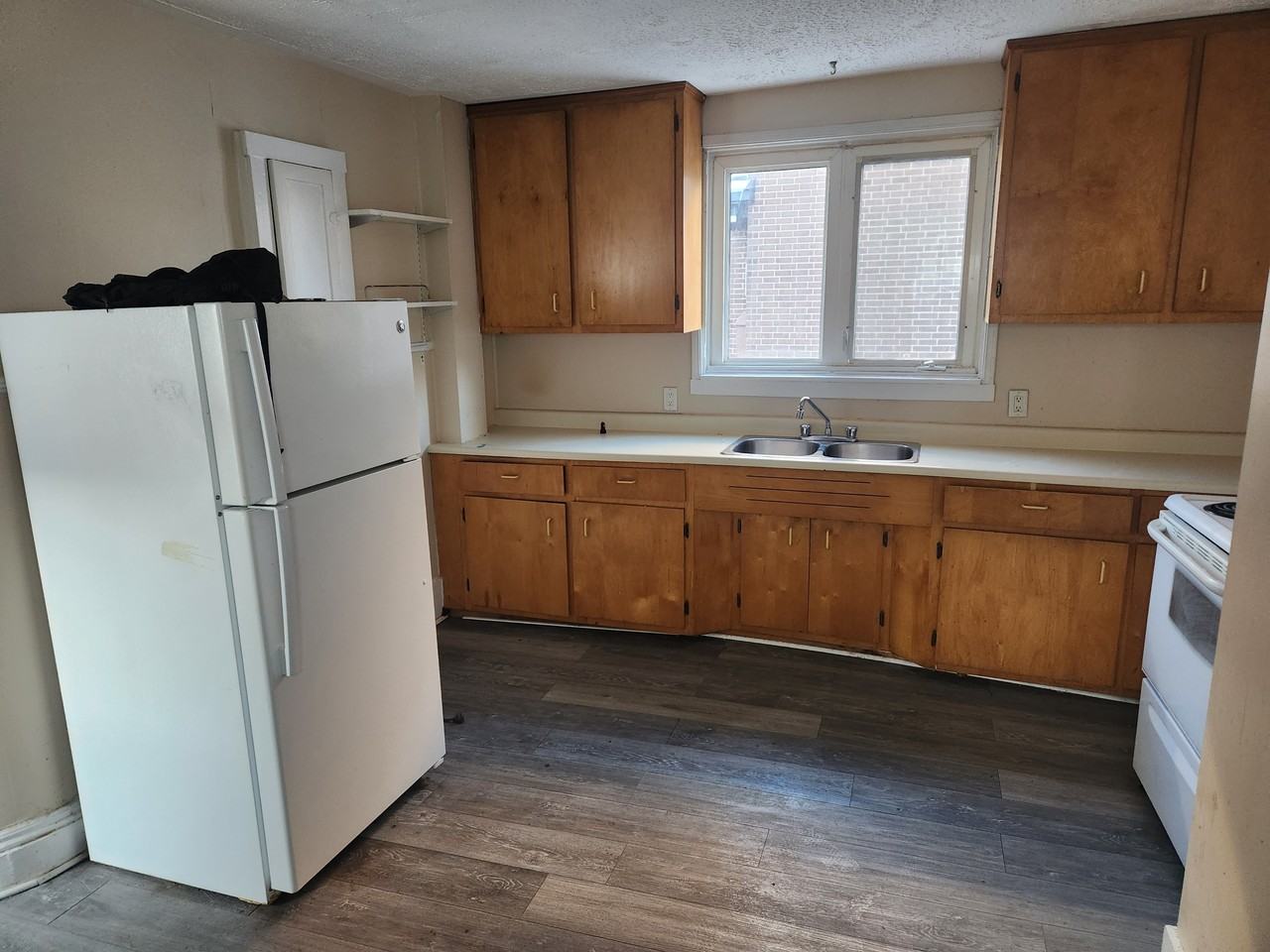 335 Charlotte Stunit 01 #01 - Photo 2 of 6