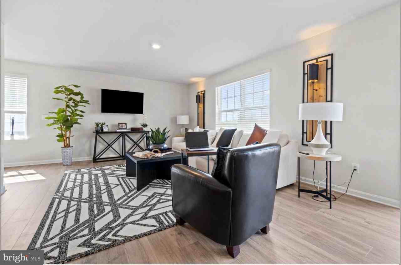 108 Hemphill St - Photo 3 of 18